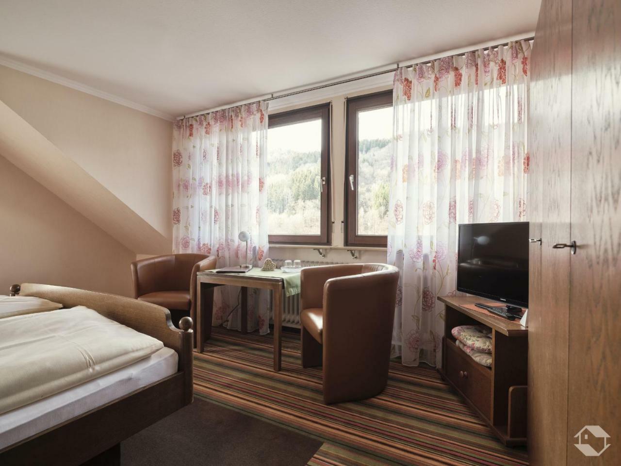 Cafe-Pension Endehof Oberprechtal Exteriör bild
